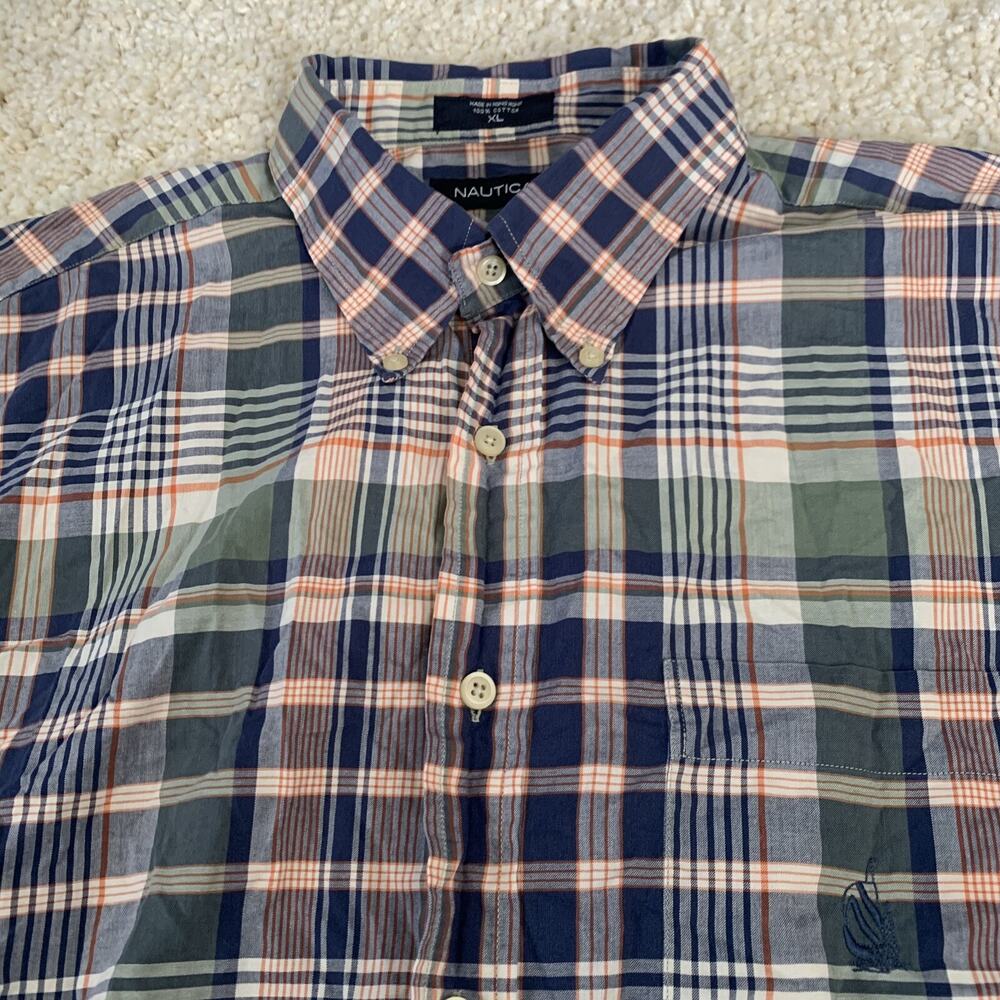 Nautica Shirt Mens Size XL Long Sleeve Button Down Blue Plaid 100% Cotton Logo